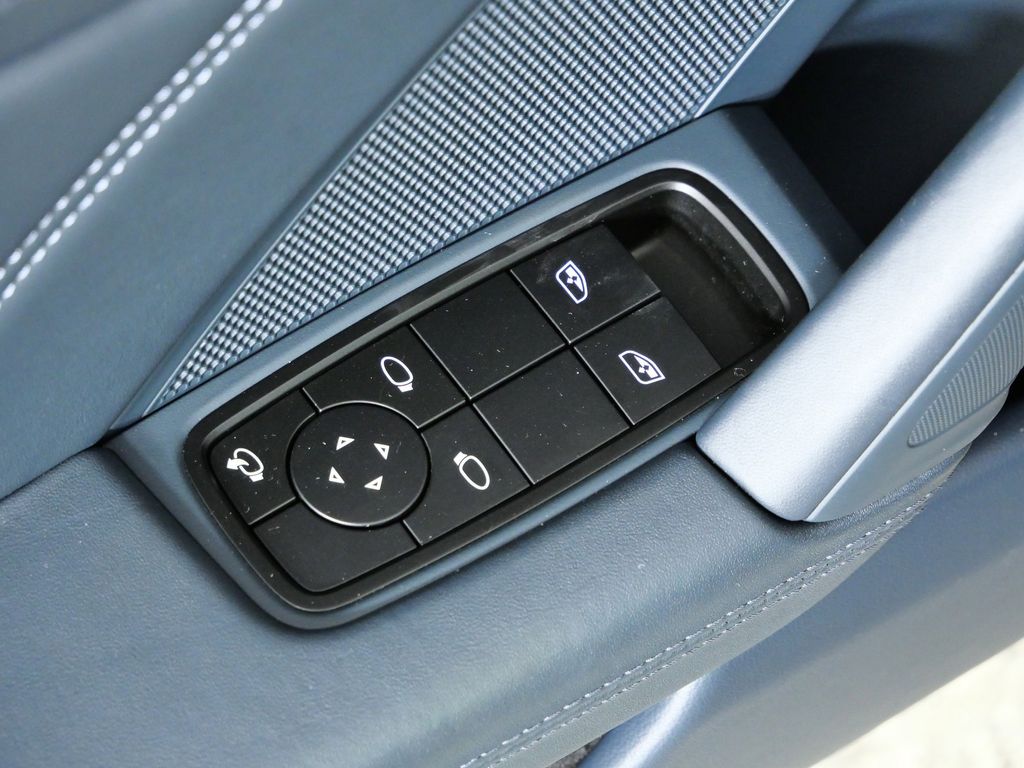 Thumbnail: 2023 Porsche 911 - 32