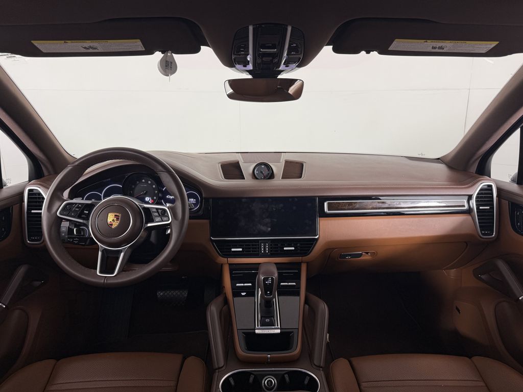 Thumbnail: 2022 Porsche Cayenne - 6