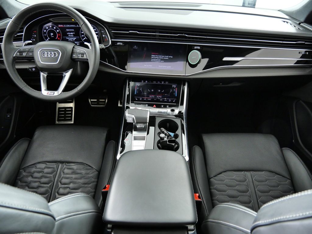 Thumbnail: 2024 Audi RS Q8 - 2