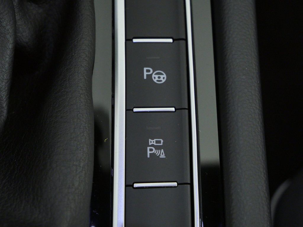 Thumbnail: 2023 Volkswagen Arteon - 45
