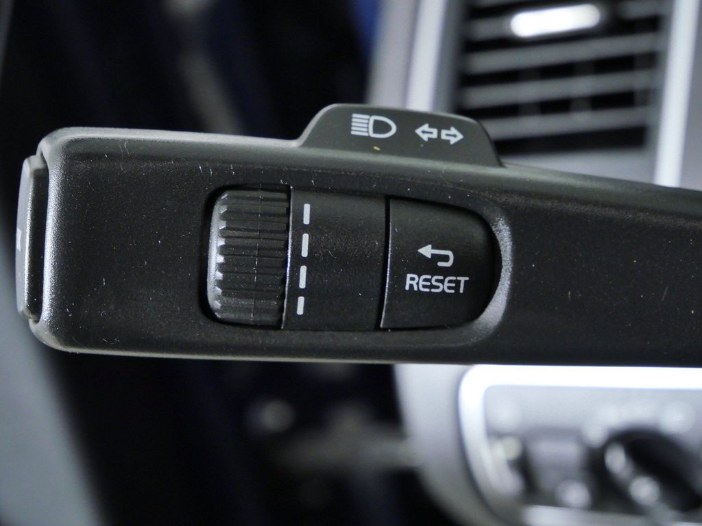Thumbnail: 2015 Volvo XC60 - 48
