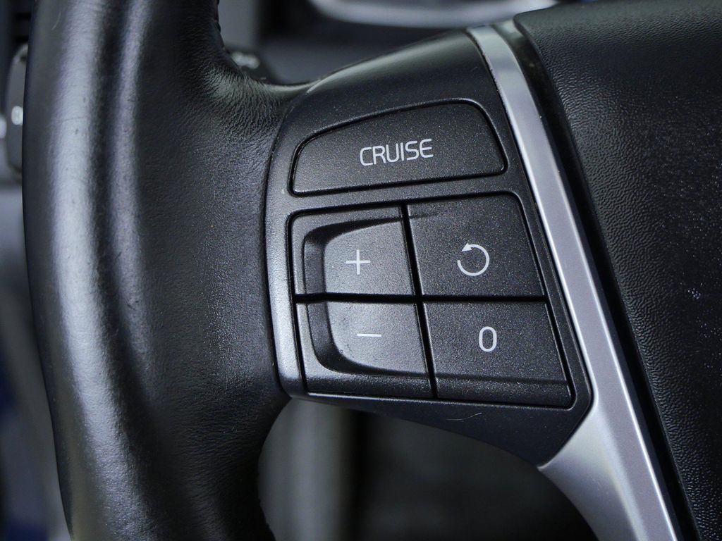 Thumbnail: 2015 Volvo XC60 - 41
