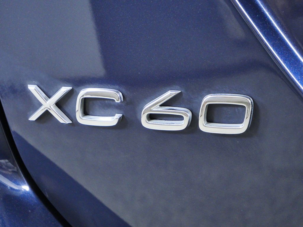 Thumbnail: 2015 Volvo XC60 - 24