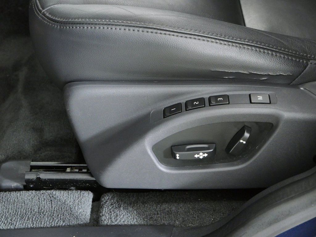 Thumbnail: 2015 Volvo XC60 - 38