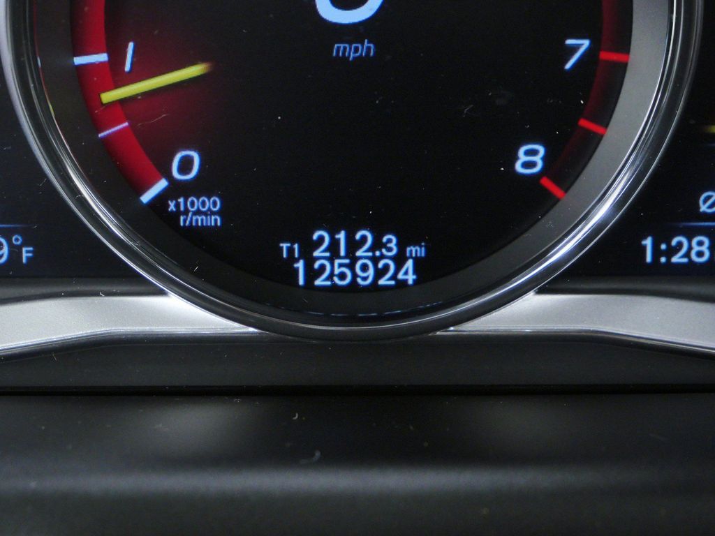 Thumbnail: 2015 Volvo XC60 - 51
