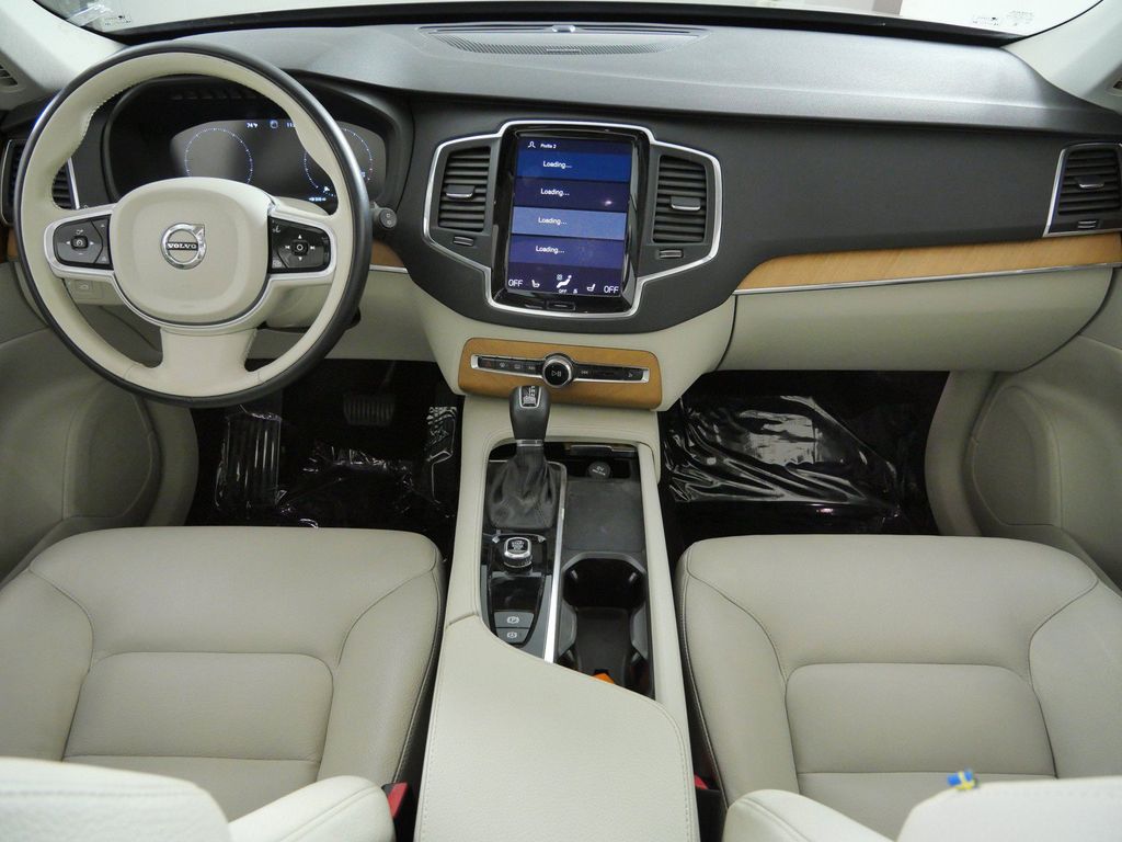 Thumbnail: 2022 Volvo XC90 - 2
