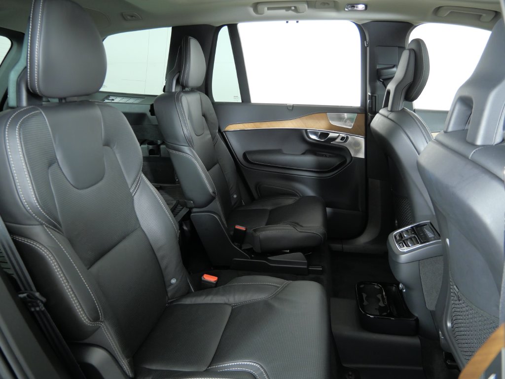 Thumbnail: 2020 Volvo XC90 - 30