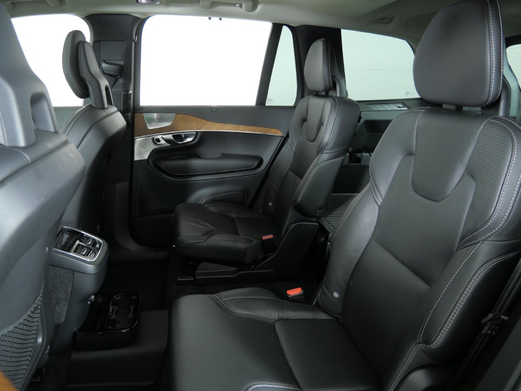 Thumbnail: 2020 Volvo XC90 - 35