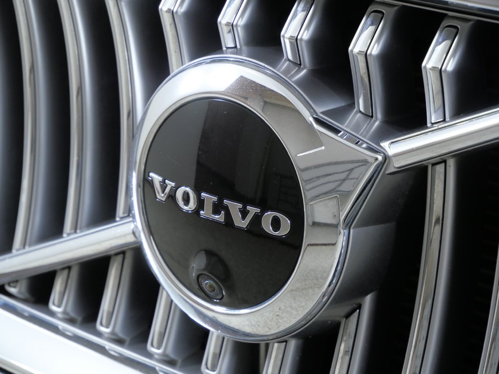 Thumbnail: 2020 Volvo XC90 - 17