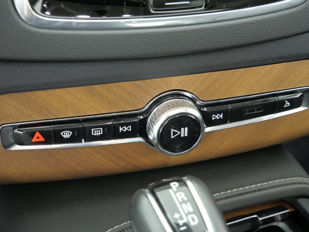 Thumbnail: 2020 Volvo XC90 - 50
