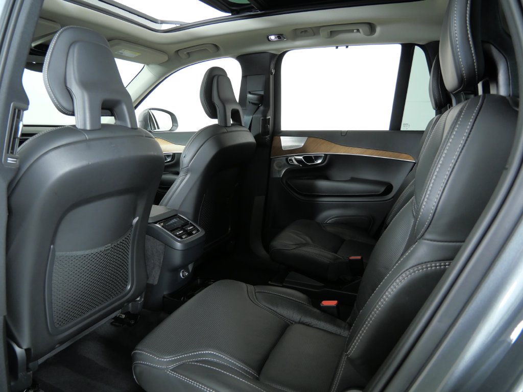 Thumbnail: 2020 Volvo XC90 - 34