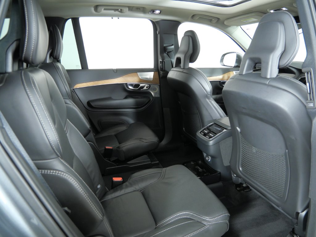 Thumbnail: 2020 Volvo XC90 - 11