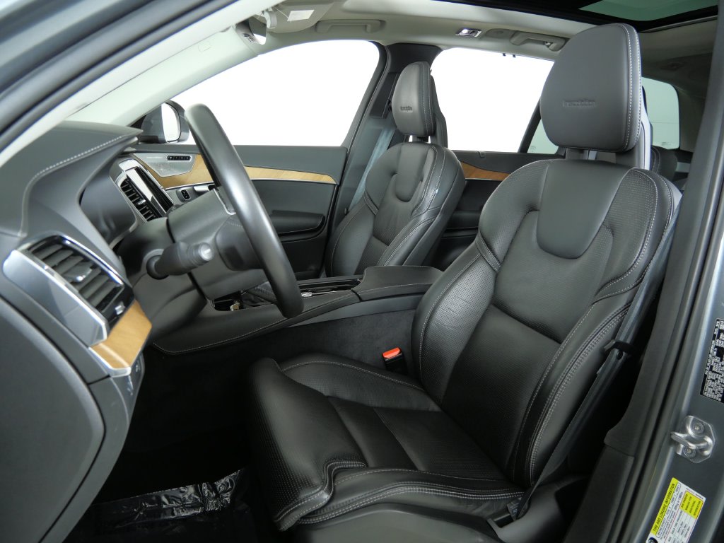 Thumbnail: 2020 Volvo XC90 - 38