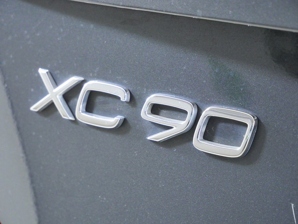 Thumbnail: 2021 Volvo XC90 - 23