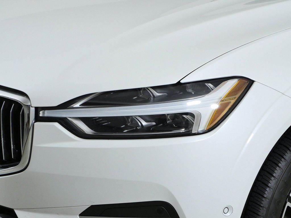 Thumbnail: 2019 Volvo XC60 - 19