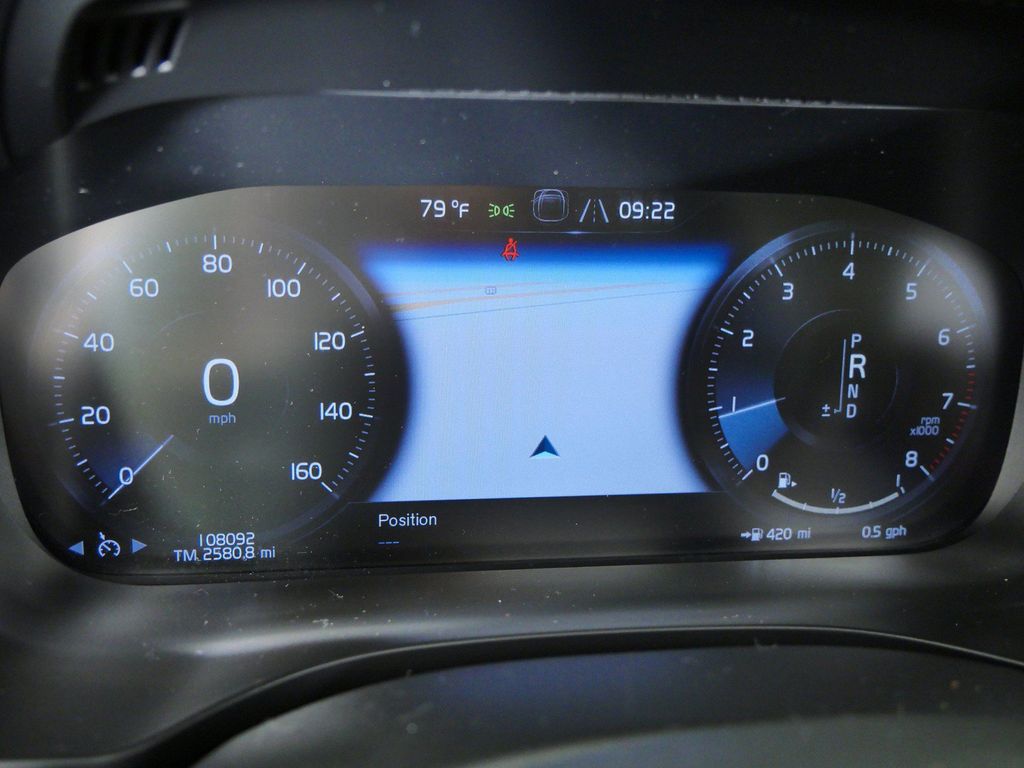Thumbnail: 2019 Volvo XC60 - 16
