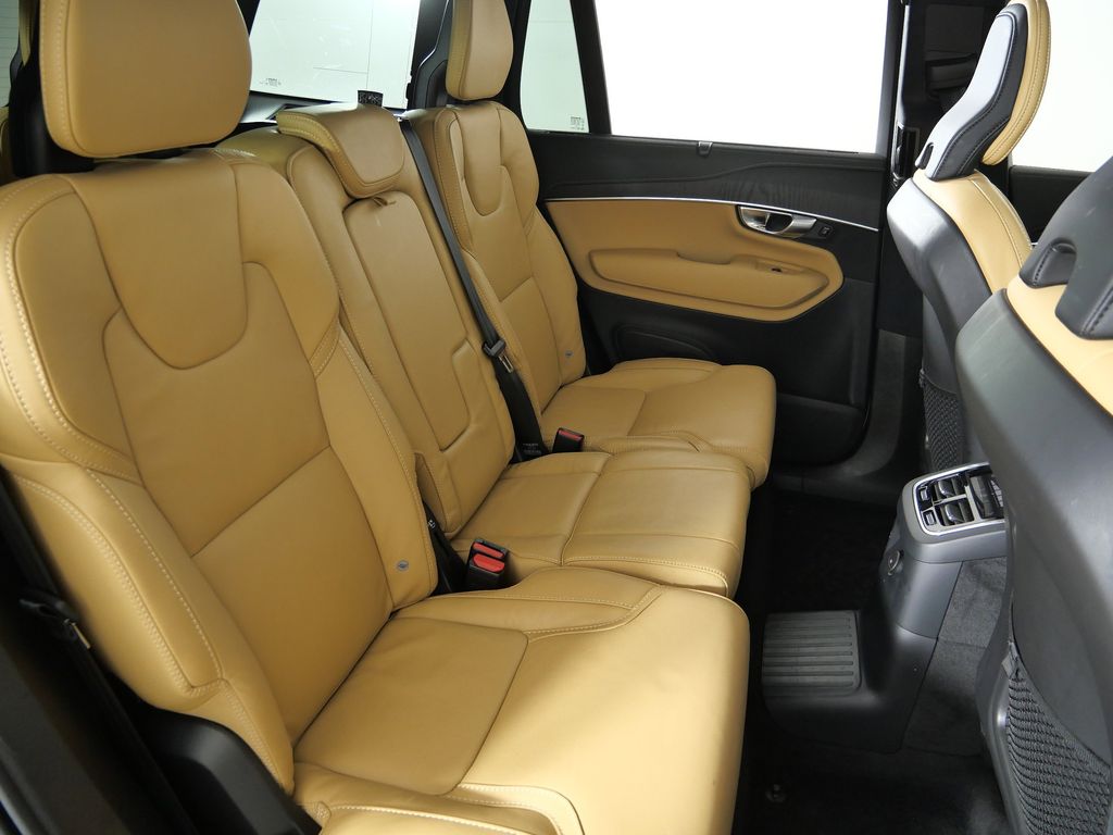 Thumbnail: 2024 Volvo XC90 - 28