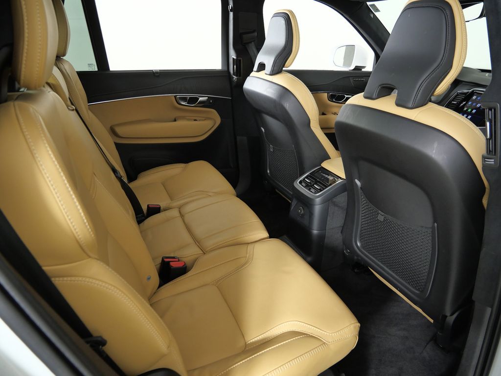 Thumbnail: 2024 Volvo XC90 - 11