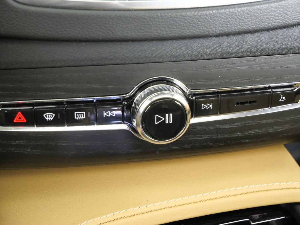 Thumbnail: 2024 Volvo XC90 - 46