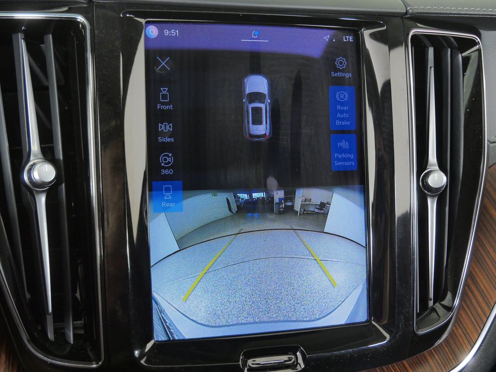 Thumbnail: 2023 Volvo XC60 - 51