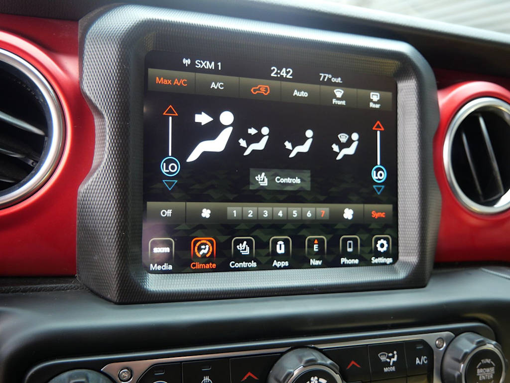Thumbnail: 2021 Jeep Wrangler - 8