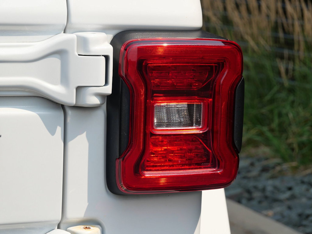 Thumbnail: 2021 Jeep Wrangler - 12