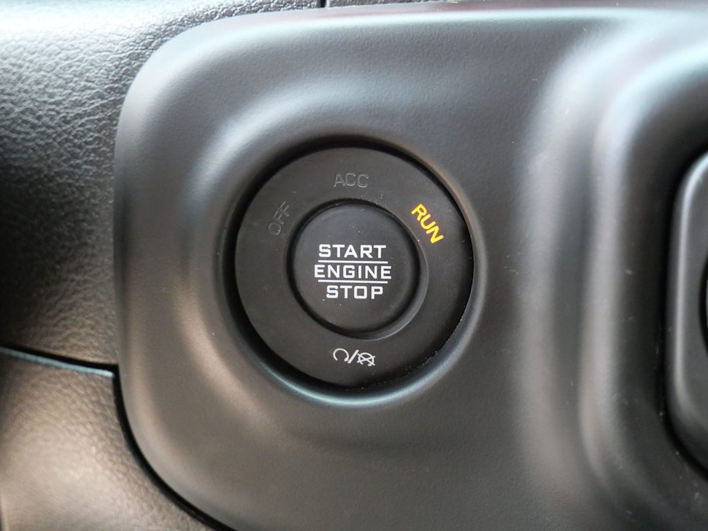 Thumbnail: 2021 Jeep Wrangler - 20