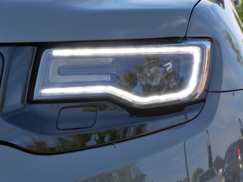 Thumbnail: 2019 Jeep Grand Cherokee - 9