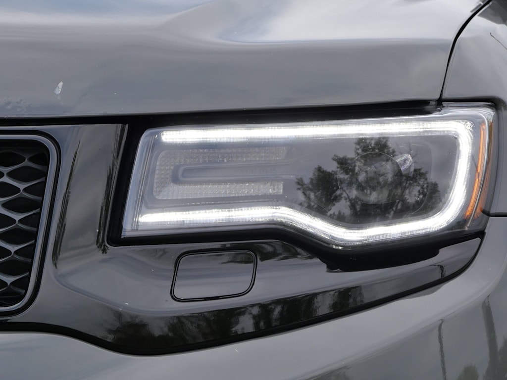 Thumbnail: 2019 Jeep Grand Cherokee - 12