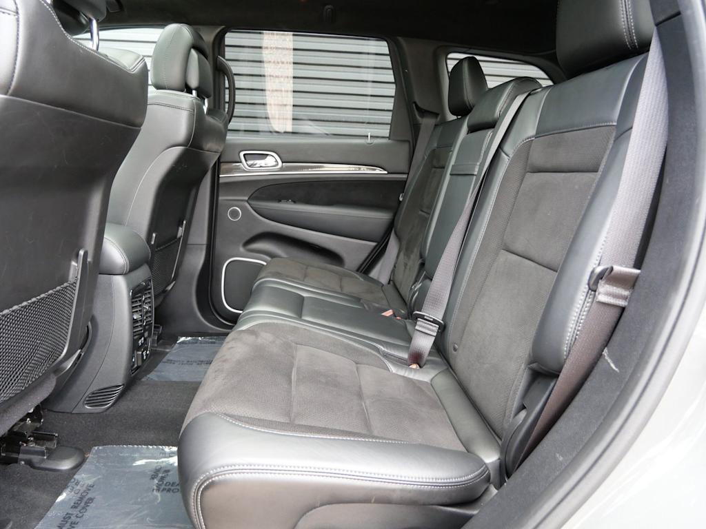 Thumbnail: 2019 Jeep Grand Cherokee - 8