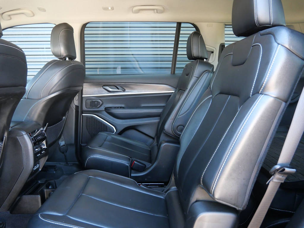 Thumbnail: 2021 Jeep Grand Cherokee L - 6