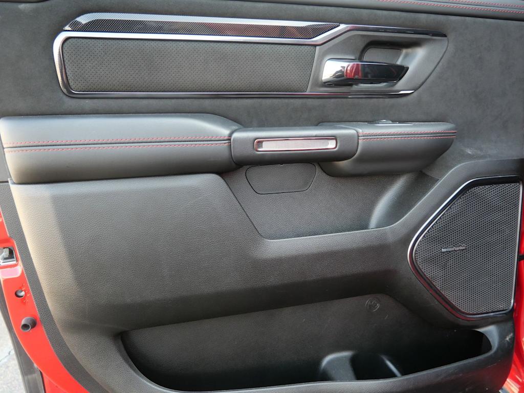 Thumbnail: 2022 RAM 1500 - 15