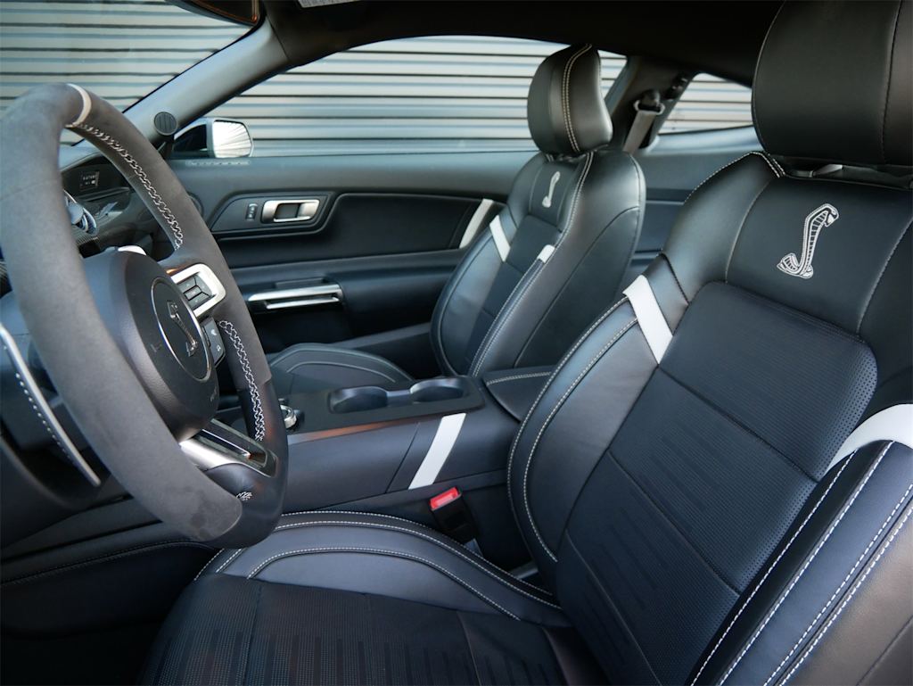 Thumbnail: 2022 Ford Mustang - 7