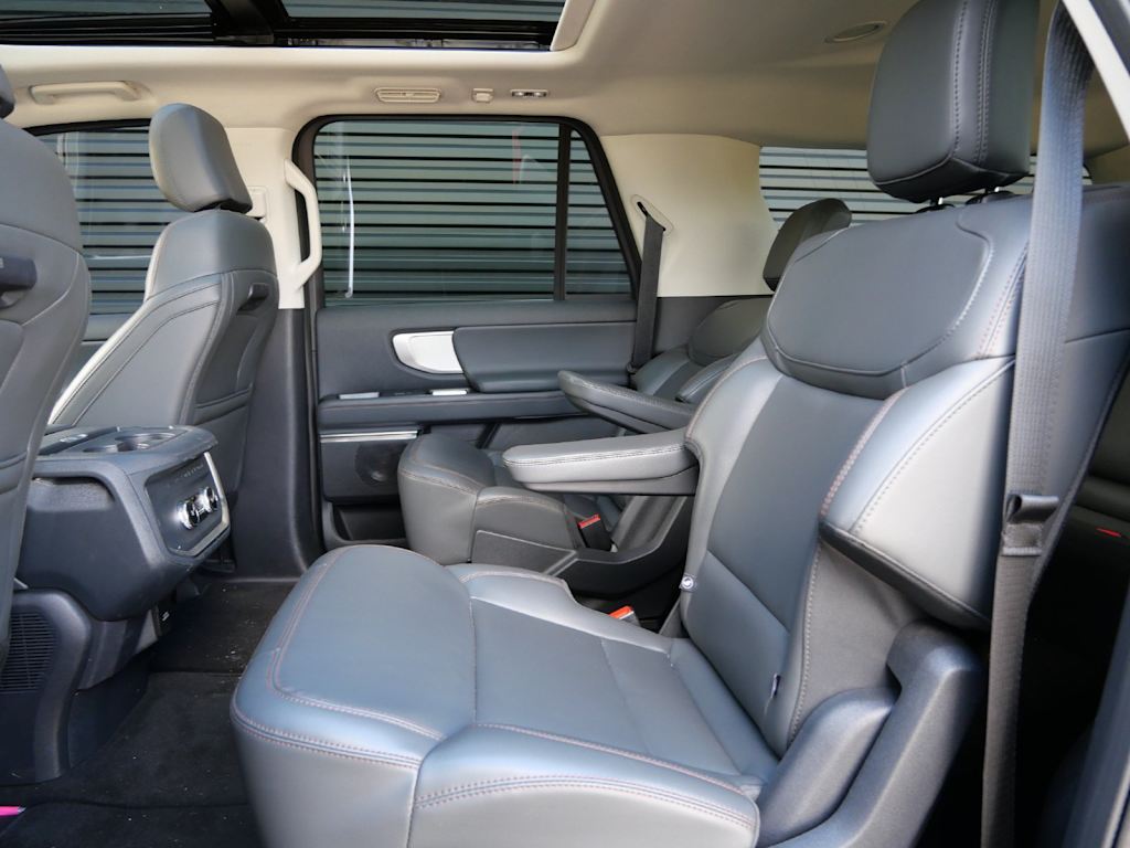 Thumbnail: 2025 Ford Expedition MAX - 6