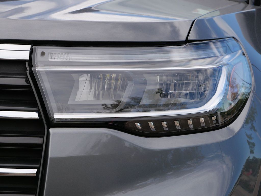 Thumbnail: 2025 Ford Explorer - 11