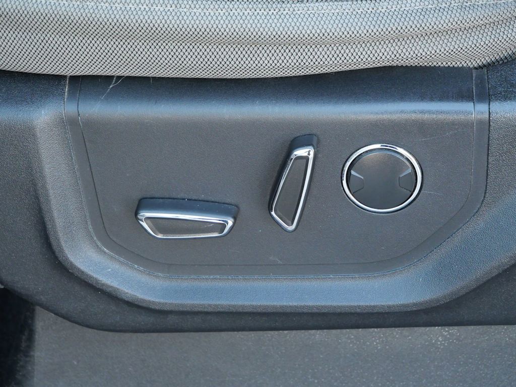 Thumbnail: 2016 Ford F-150 - 15