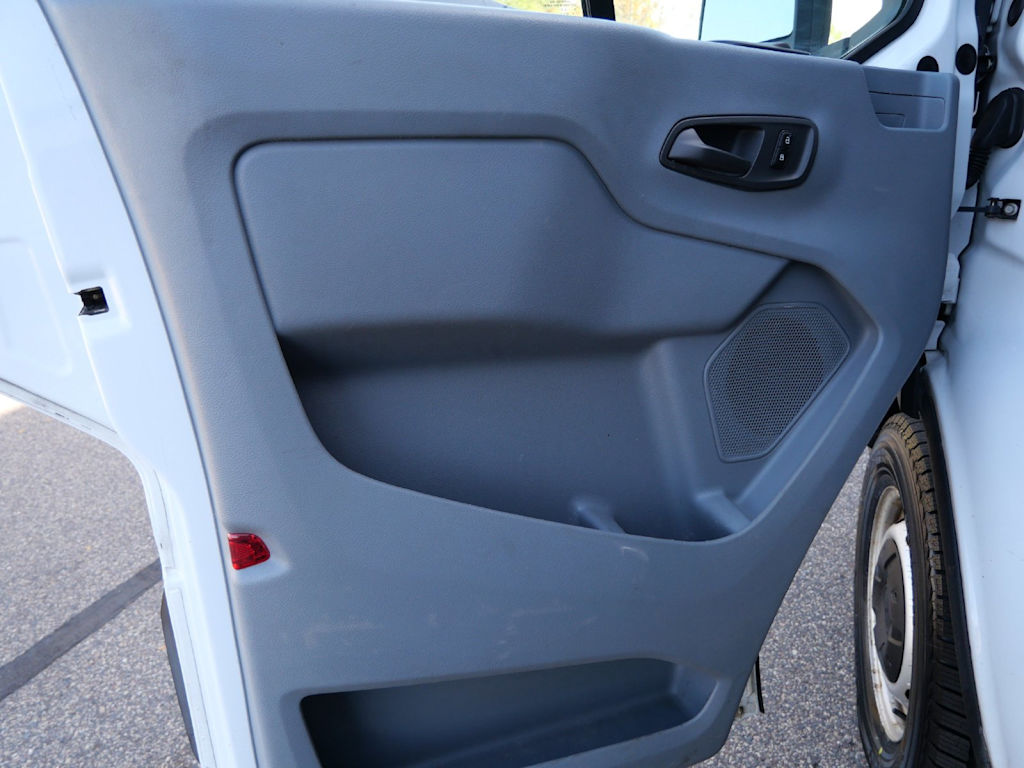 Thumbnail: 2019 Ford Transit Series - 16