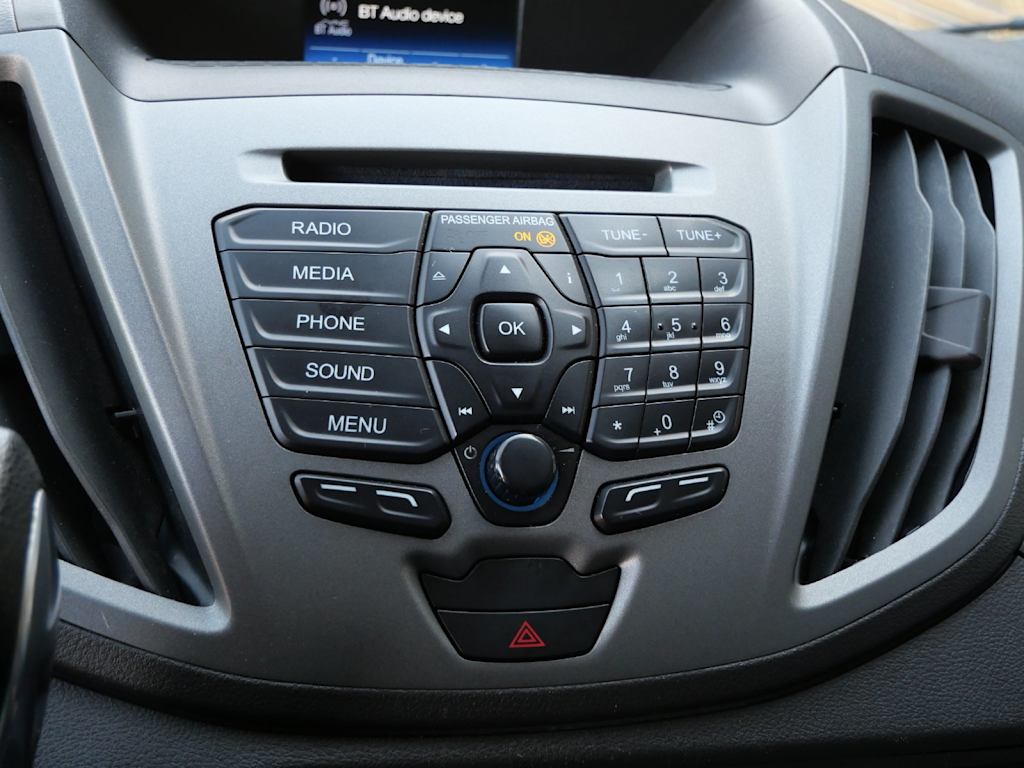 Thumbnail: 2019 Ford Transit Series - 23
