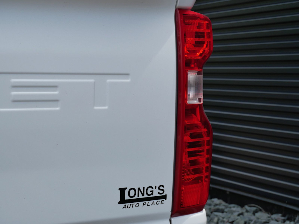 Thumbnail: 2022 Chevrolet Silverado 3500 - 4