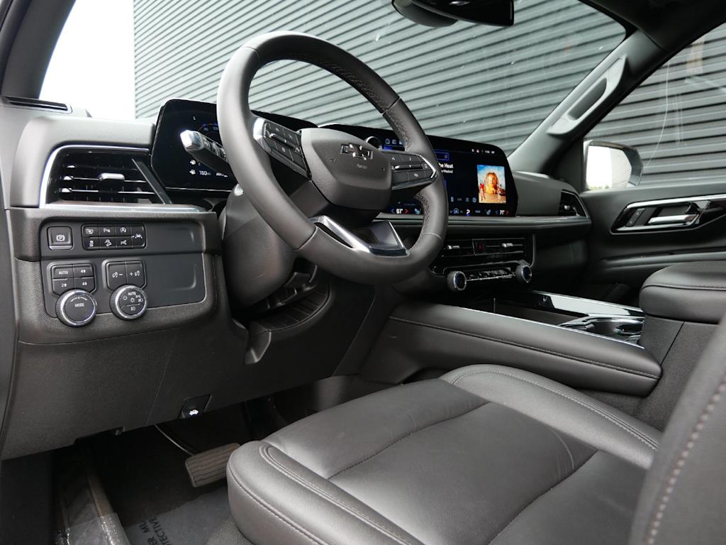 Thumbnail: 2025 Chevrolet Tahoe - 2