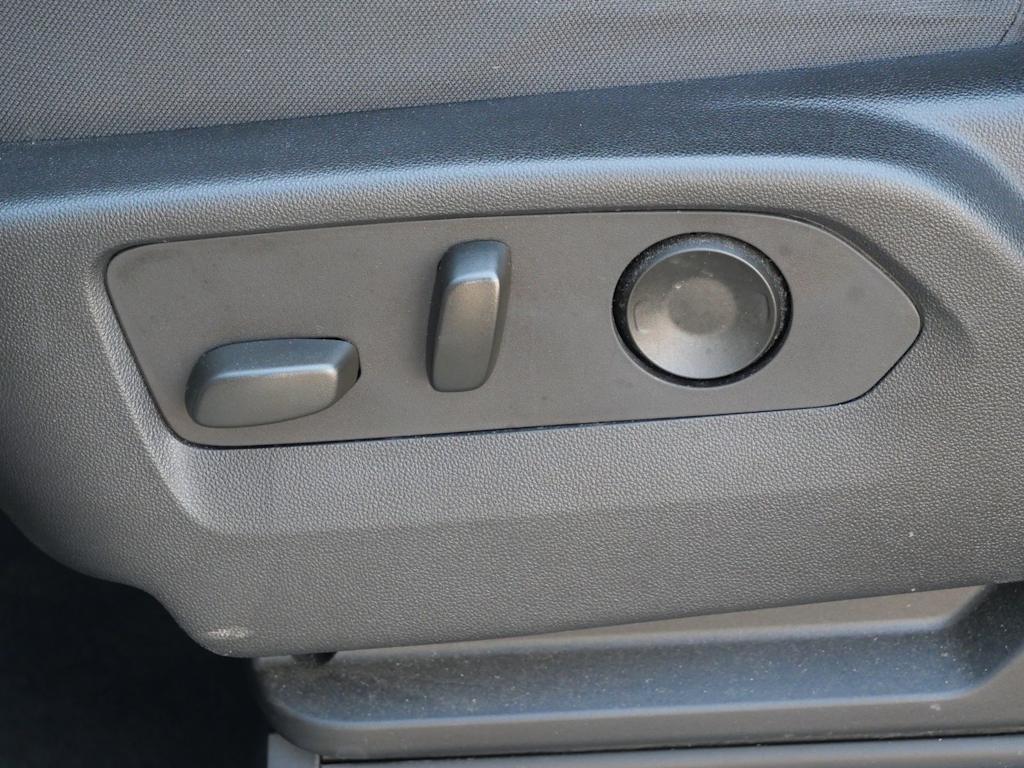 Thumbnail: 2023 Chevrolet Suburban - 14