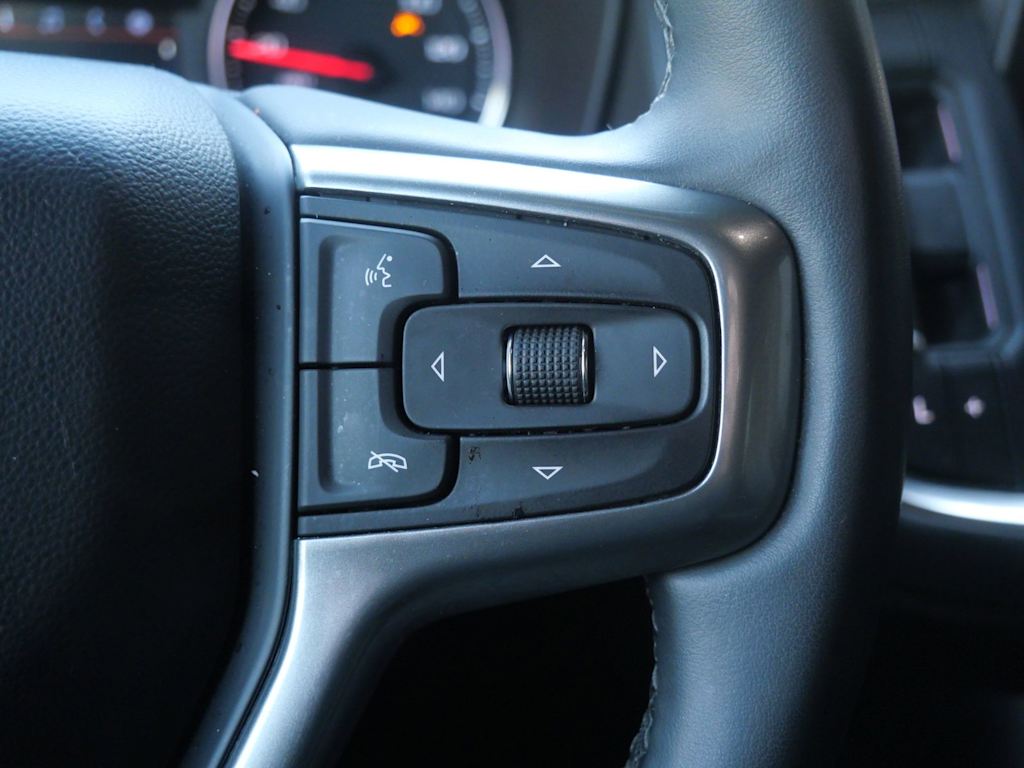 Thumbnail: 2023 Chevrolet Suburban - 19