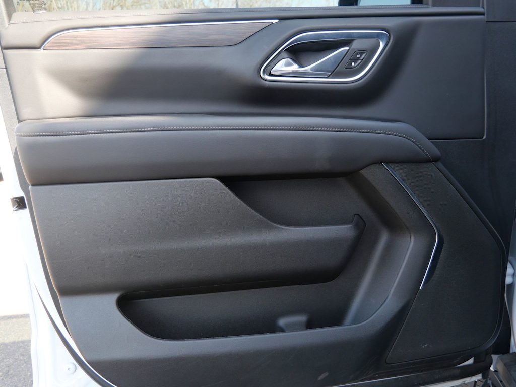 Thumbnail: 2023 Chevrolet Suburban - 13