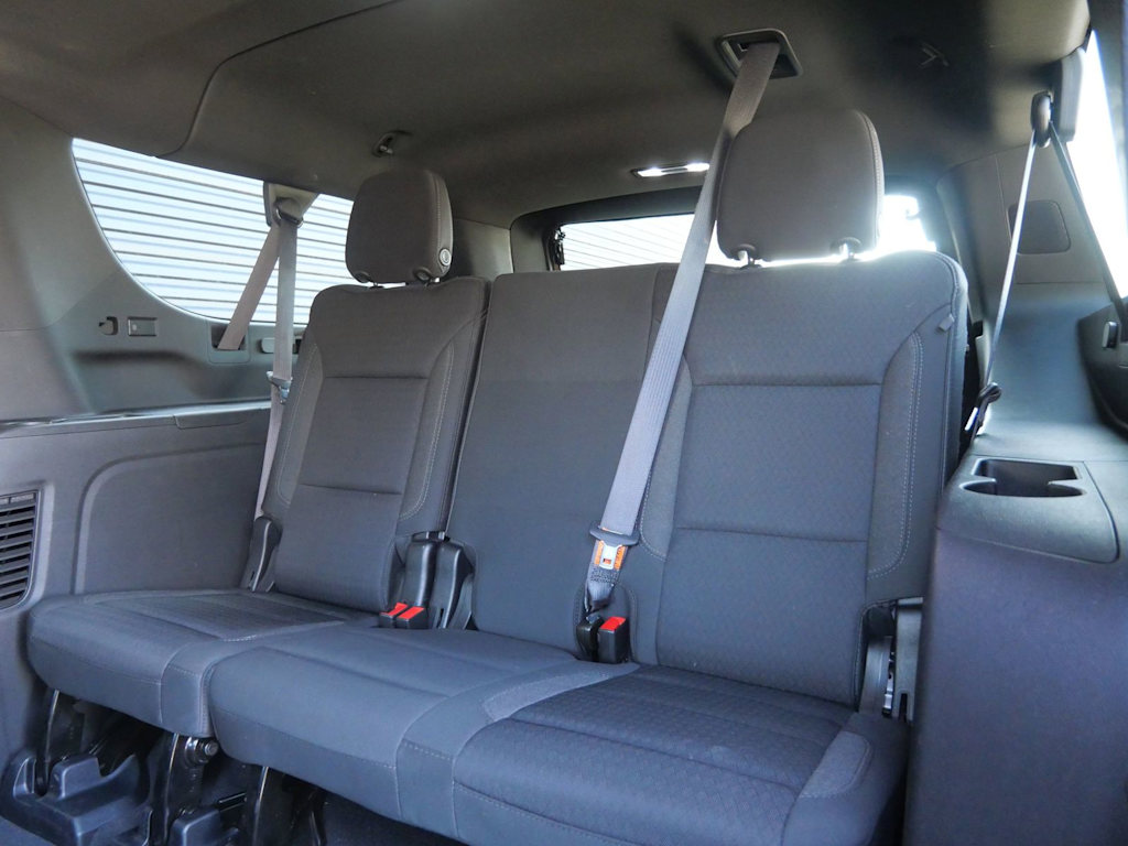 Thumbnail: 2023 Chevrolet Suburban - 6