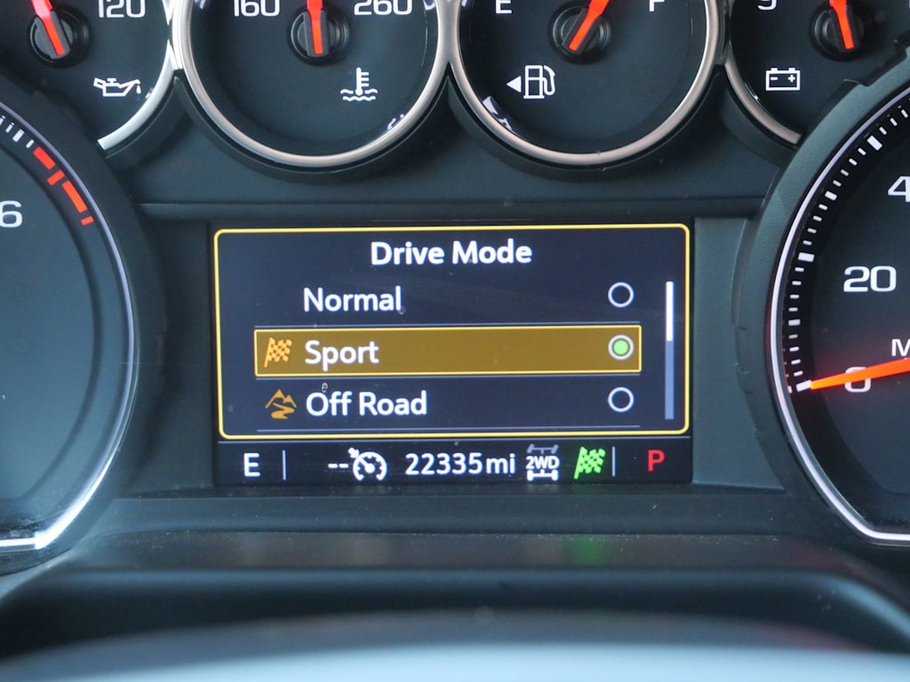 Thumbnail: 2023 Chevrolet Suburban - 9