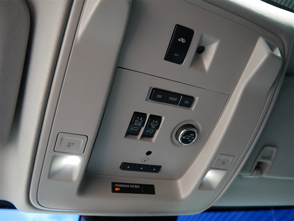 Thumbnail: 2017 Chevrolet Tahoe - 22