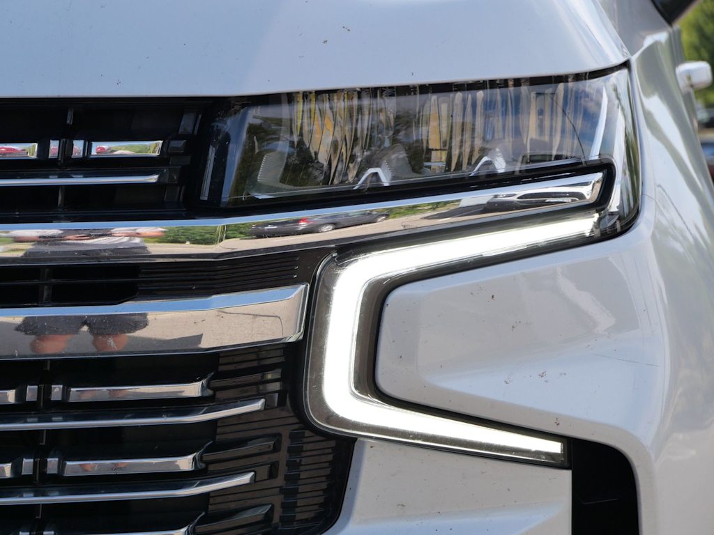 Thumbnail: 2022 Chevrolet Suburban - 8