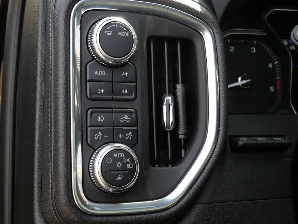 Thumbnail: 2022 GMC Sierra 2500 - 18