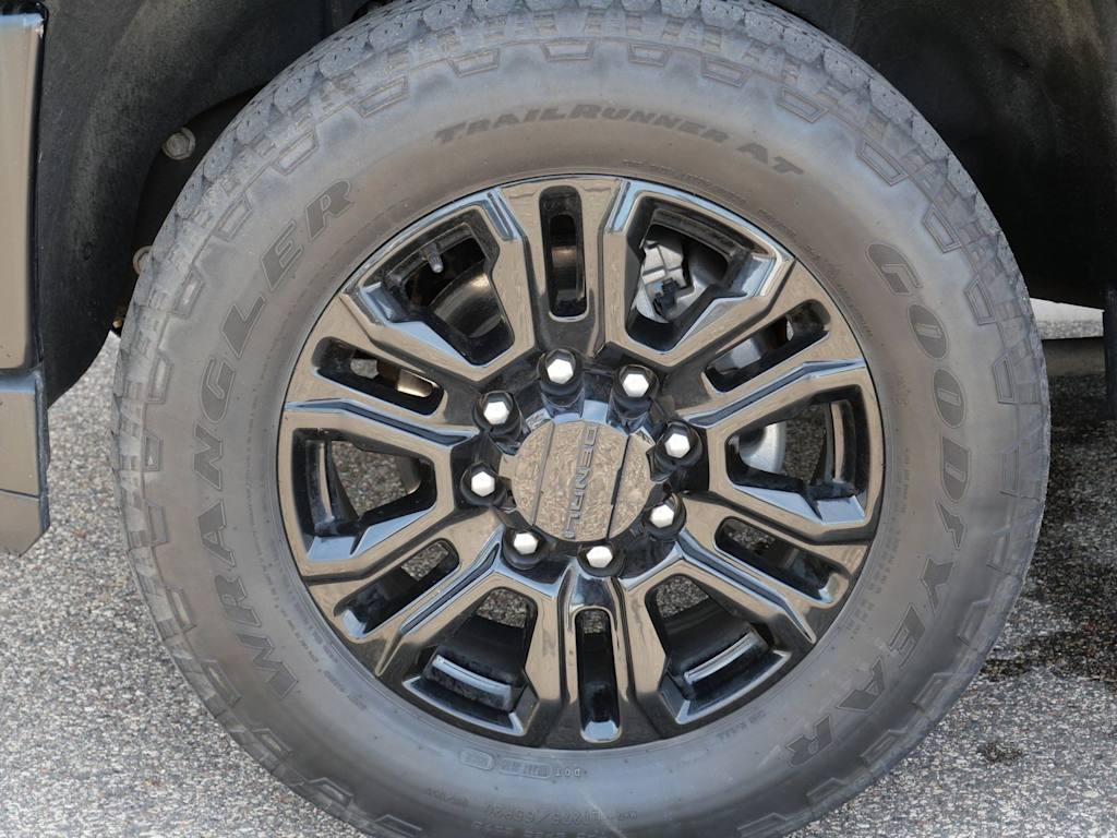 Thumbnail: 2022 GMC Sierra 2500 - 4