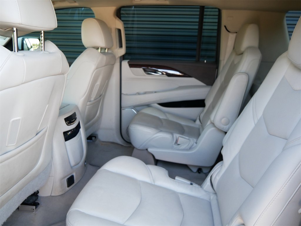 Thumbnail: 2016 Cadillac Escalade - 7